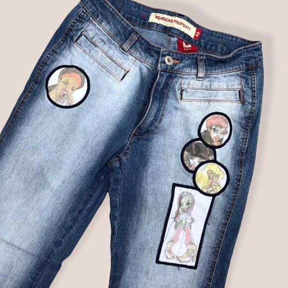 💙 90s Vintage Bratz Patch Low Rise Jeans – Members Property – Size 1 - Picture 3 of 5